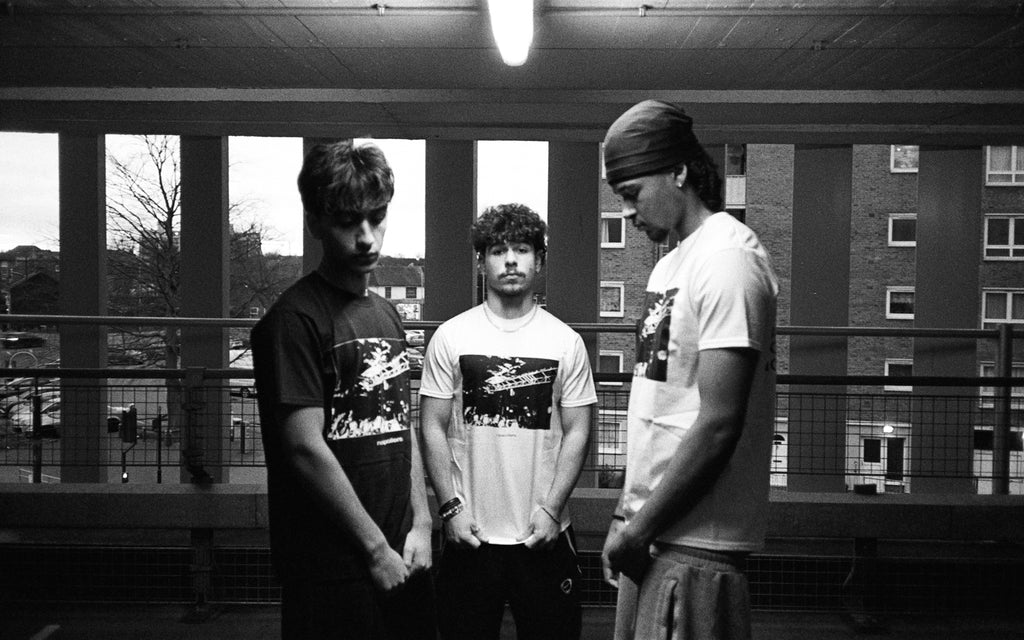 staple tee - white